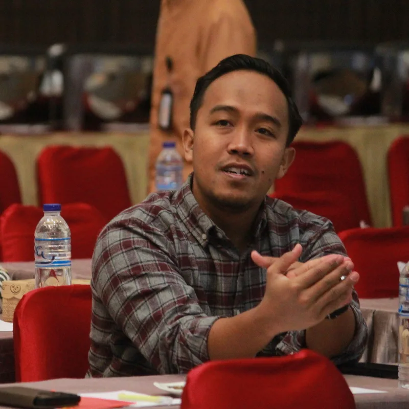 Pendidikan Karakter bagi Remaja Tanggung Jawab Kita Semua